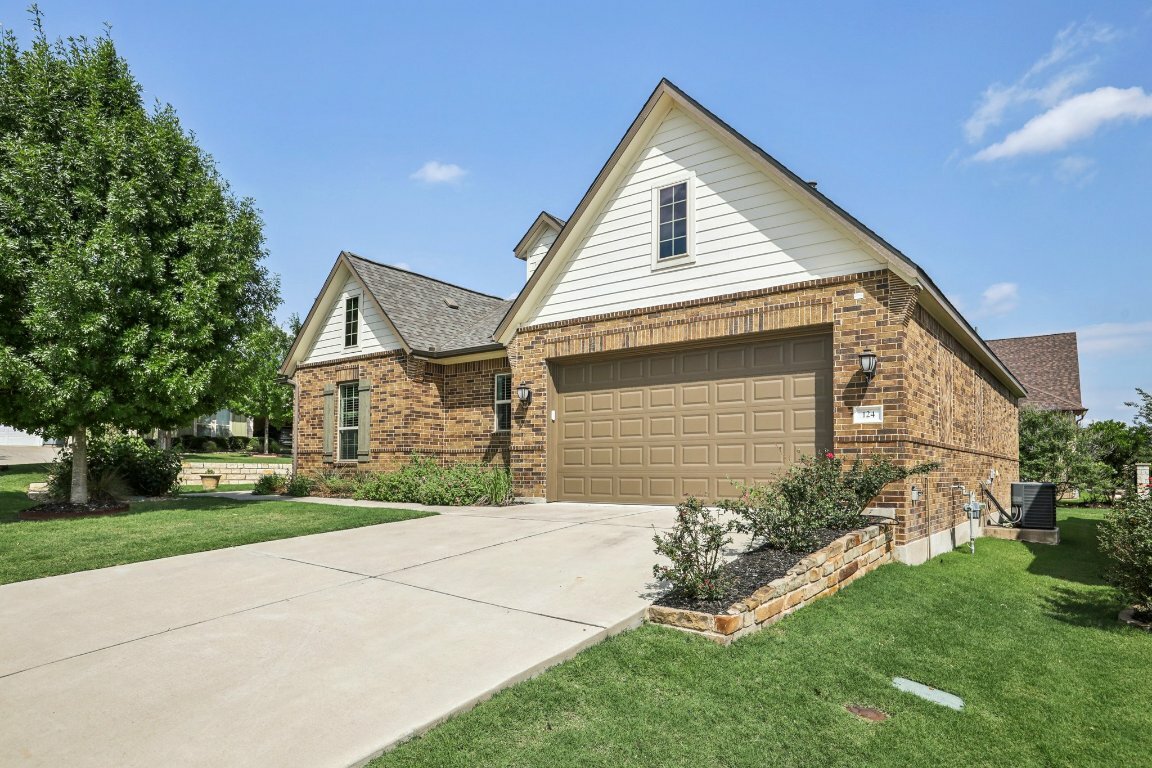 Property Photo: 124 Dreaming Plum Lane TX 78666