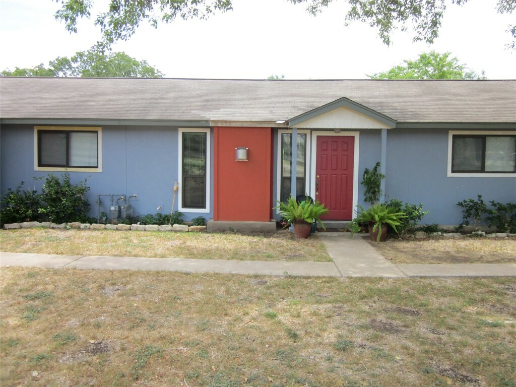 Property Photo: 3603 Buffalo Springs Trail B TX 78628