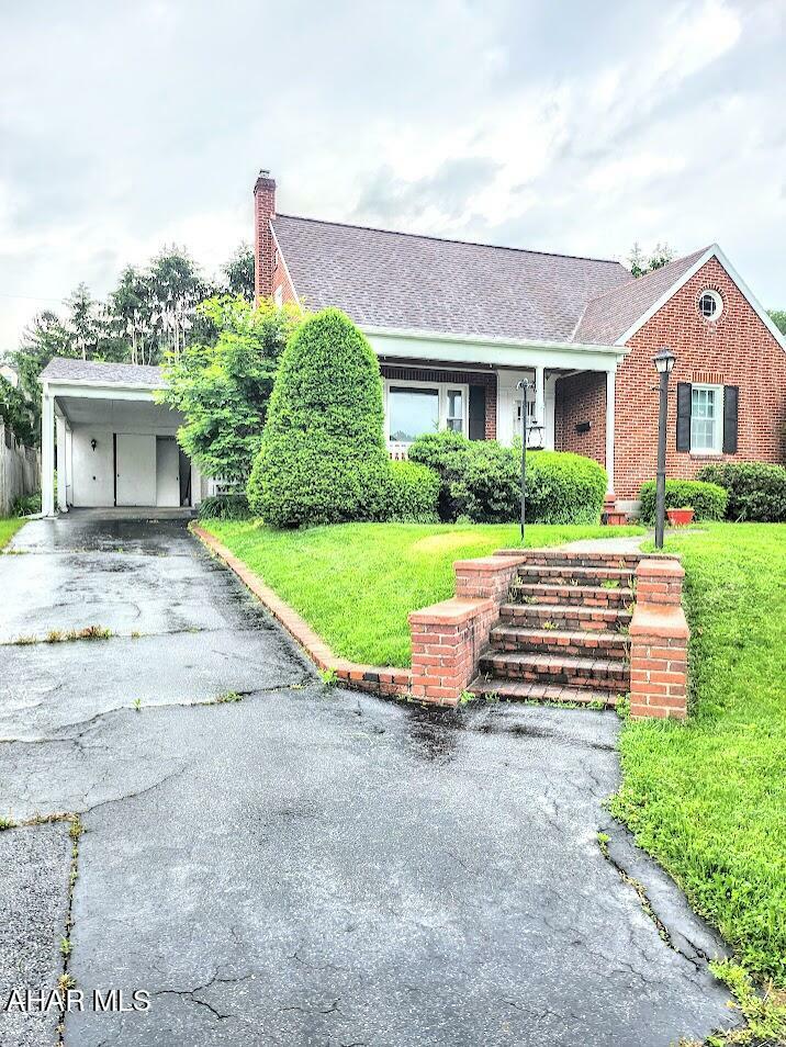 Property Photo:  612 S Thomas Street  PA 15522 