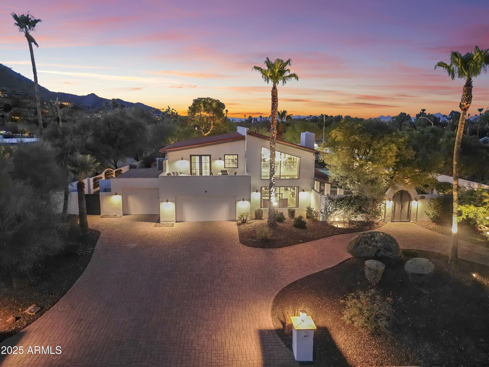 Property Photo:  4824 E Hummingbird Lane  AZ 85253 