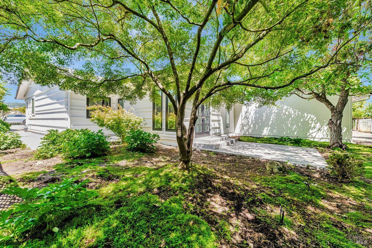 Property Photo: 459 W Macarthur Street CA 95476