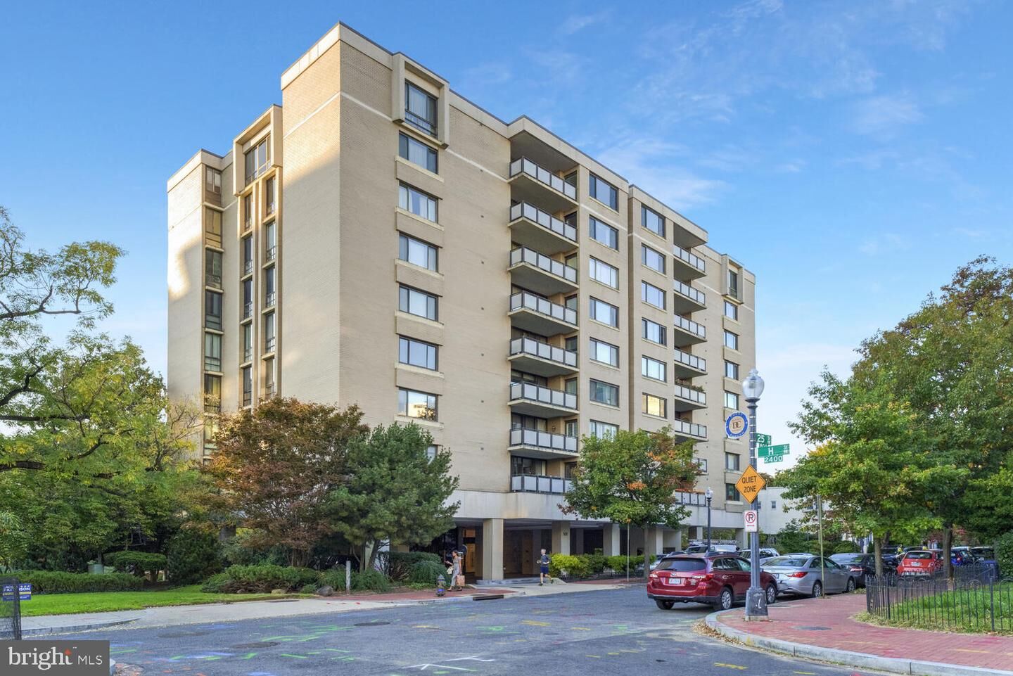 Property Photo: 800 25th Street NW 801 DC 20037