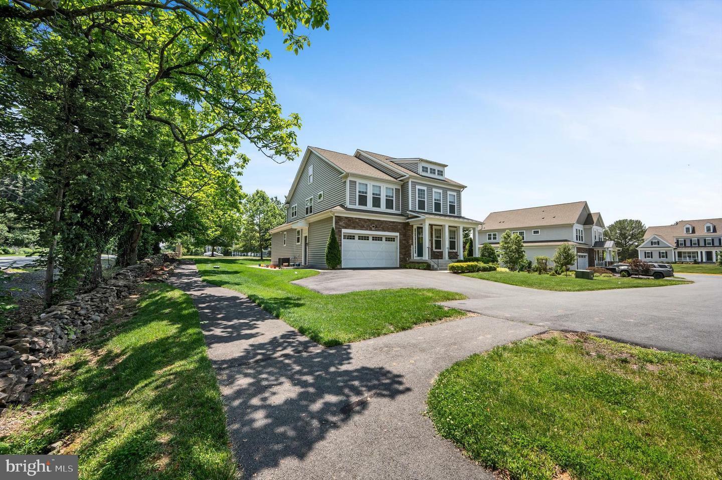Property Photo: 121 S 32nd Street VA 20132