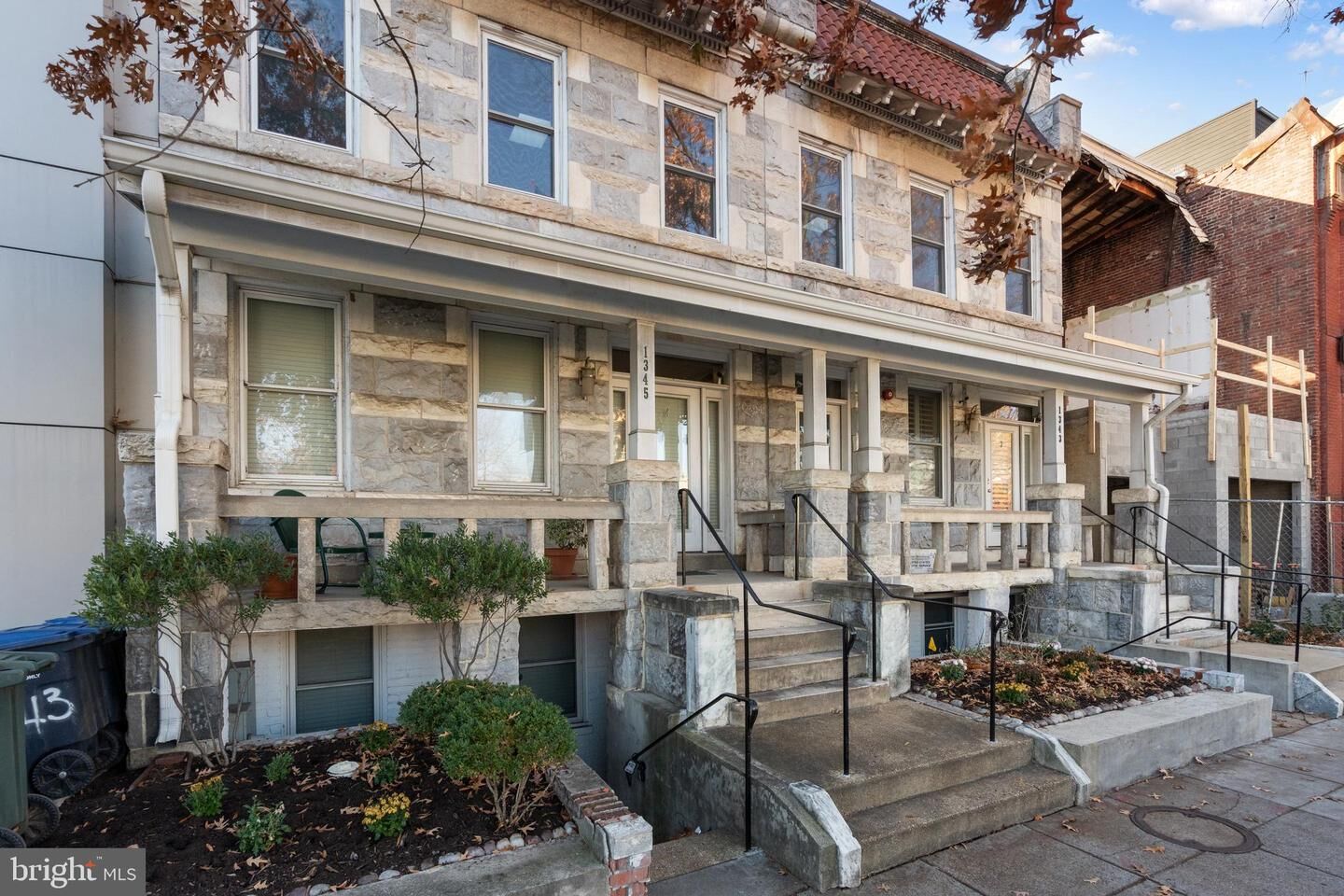 Property Photo:  1345 Pennsylvania Avenue SE 6  DC 20003 