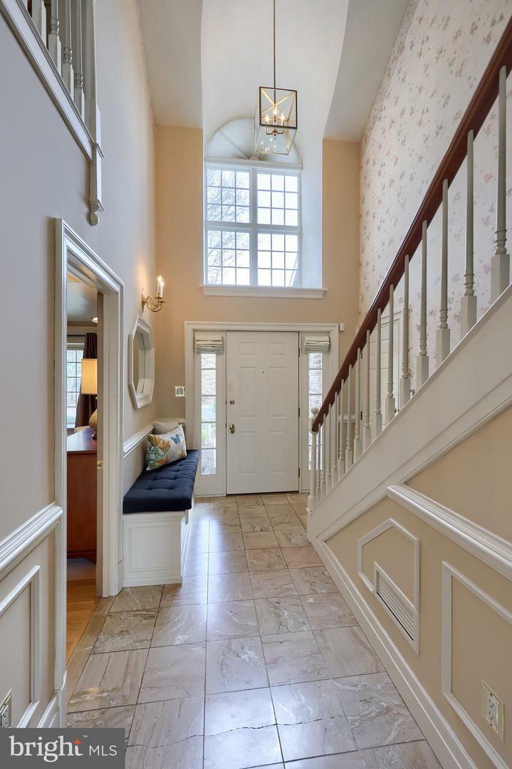 Property Photo:  206 Willow Valley Drive  PA 17602 