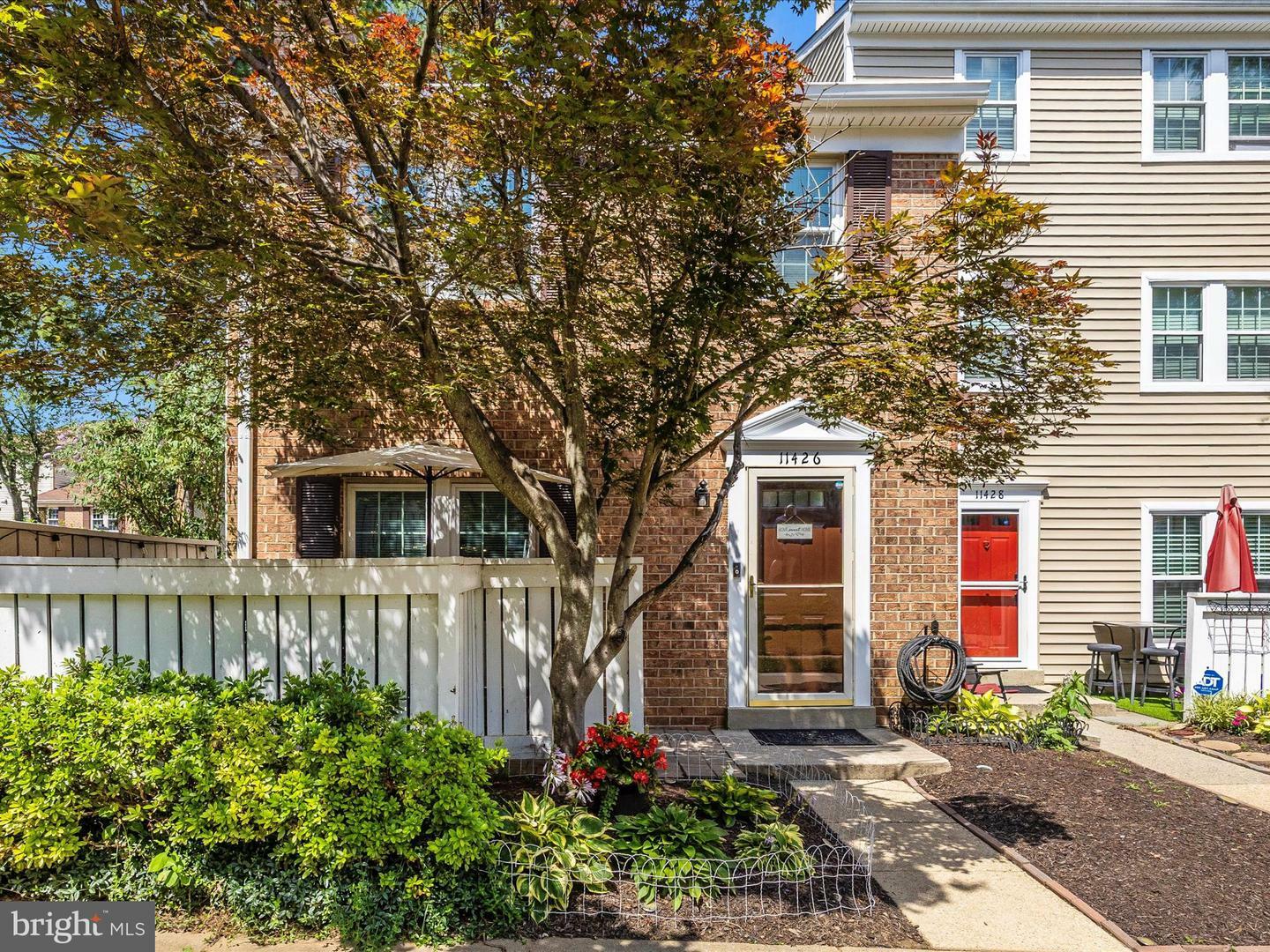 Property Photo: 11426 Appledowre Way 31 MD 20876