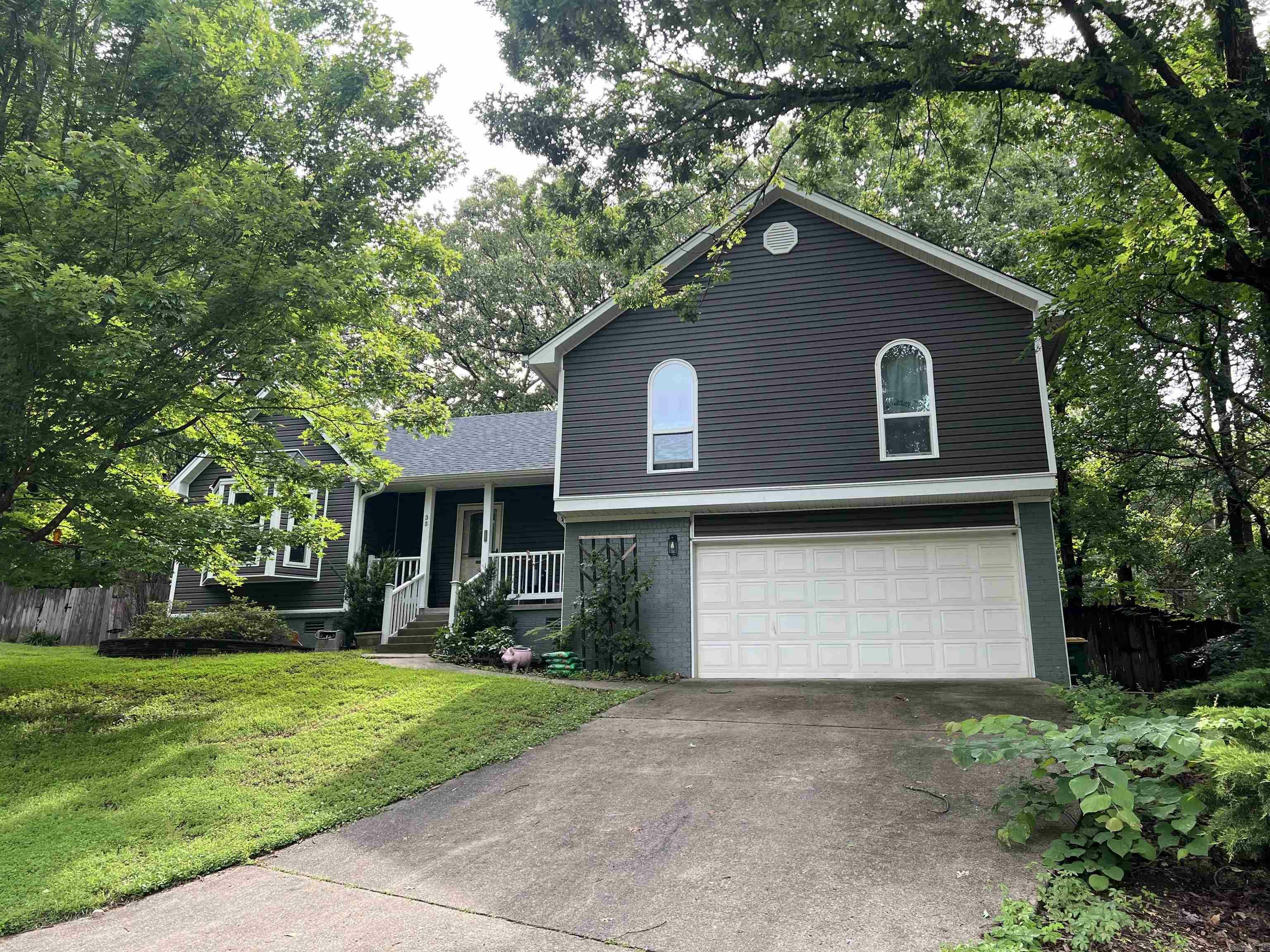 Property Photo: 35 Burkwood Drive AR 72211