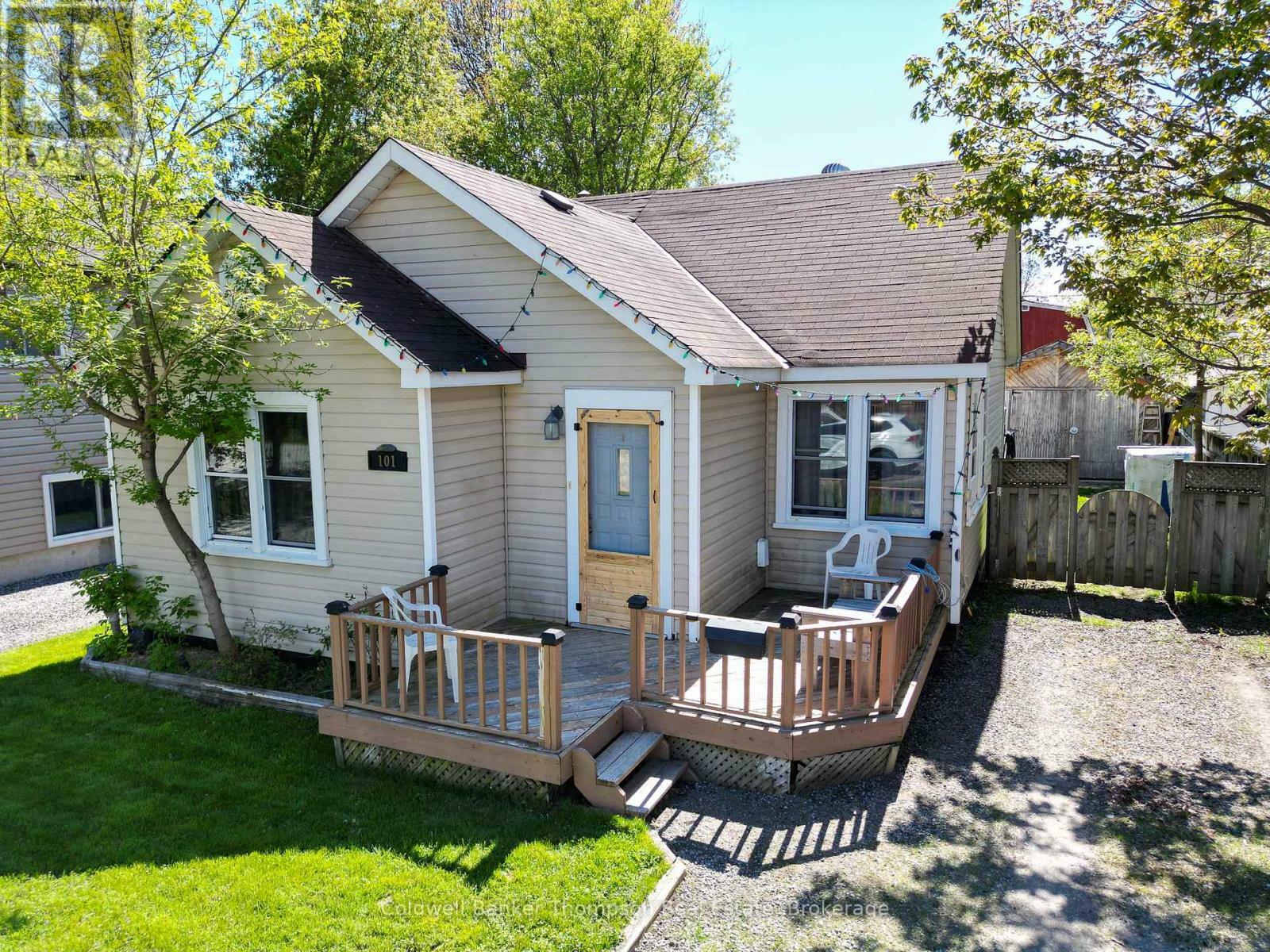 Photo de la propriété:  101 Nelson Avenue  ON P1A 1Z8 