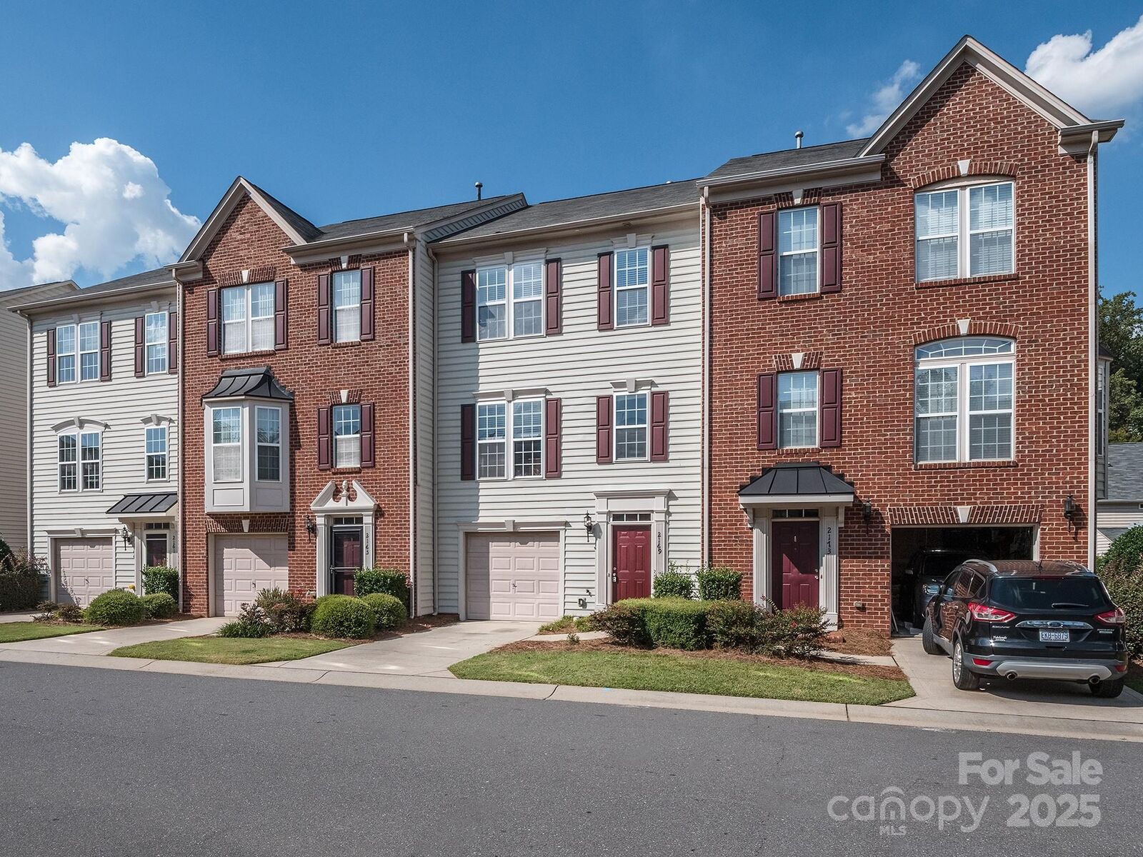 Property Photo:  2169 Belle Vernon Avenue  NC 28210 