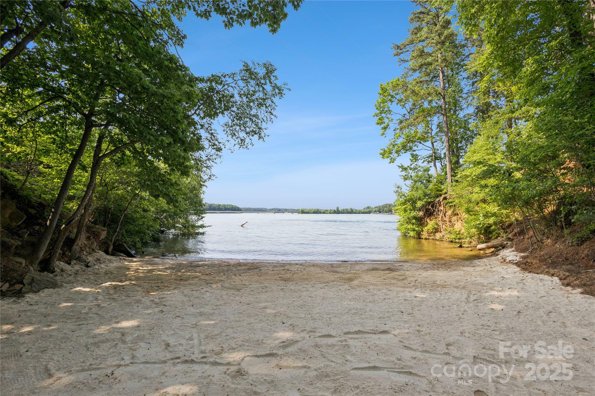 Property Photo: 9184 Greenwood Road NC 28682