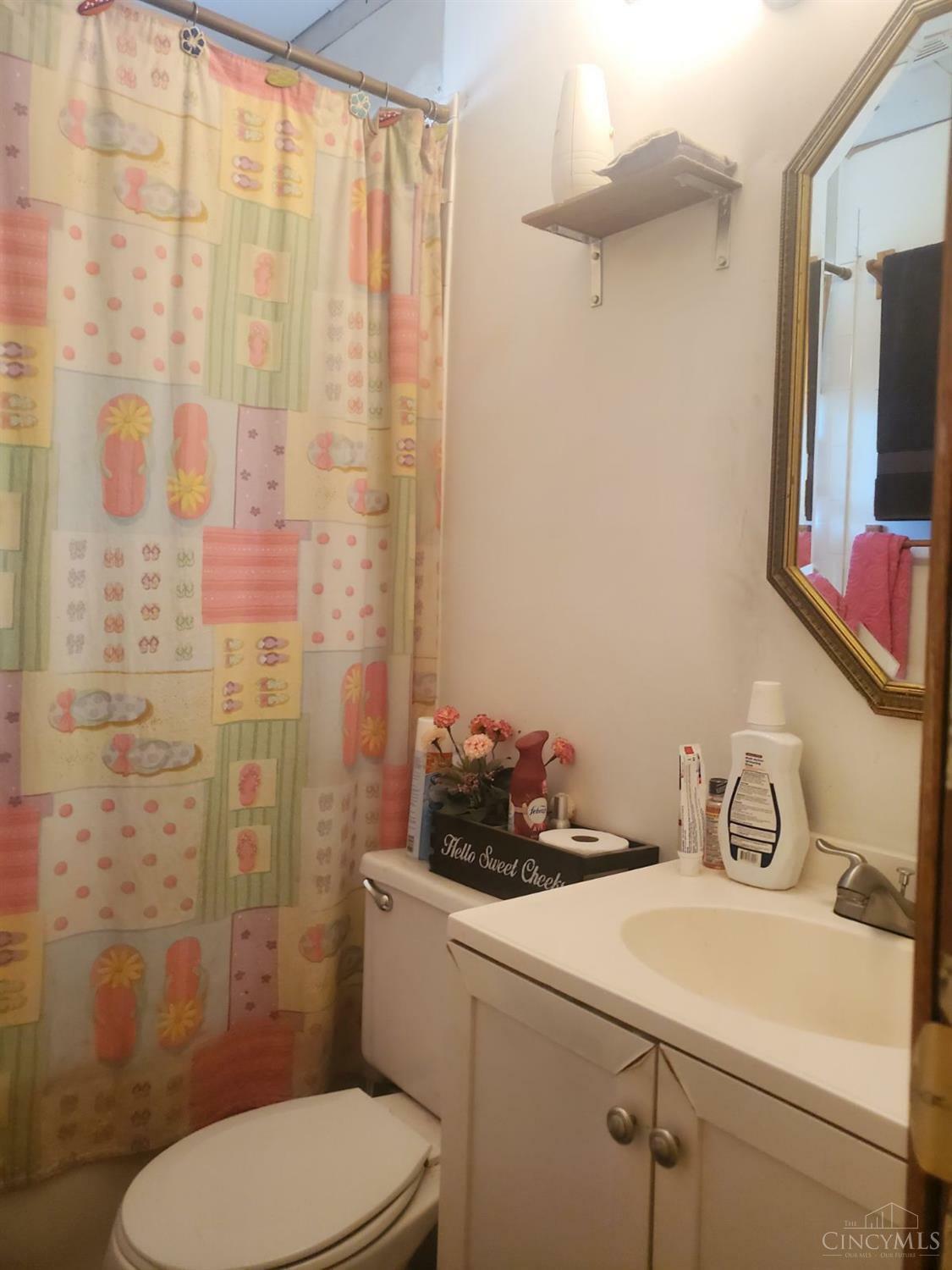 Property Photo: 456 Glenrose Lane OH 45244