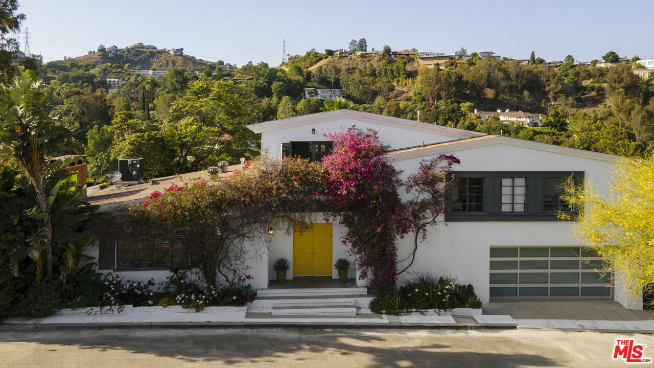2500 Carman Crest Dr  Los Angeles CA 90068 photo