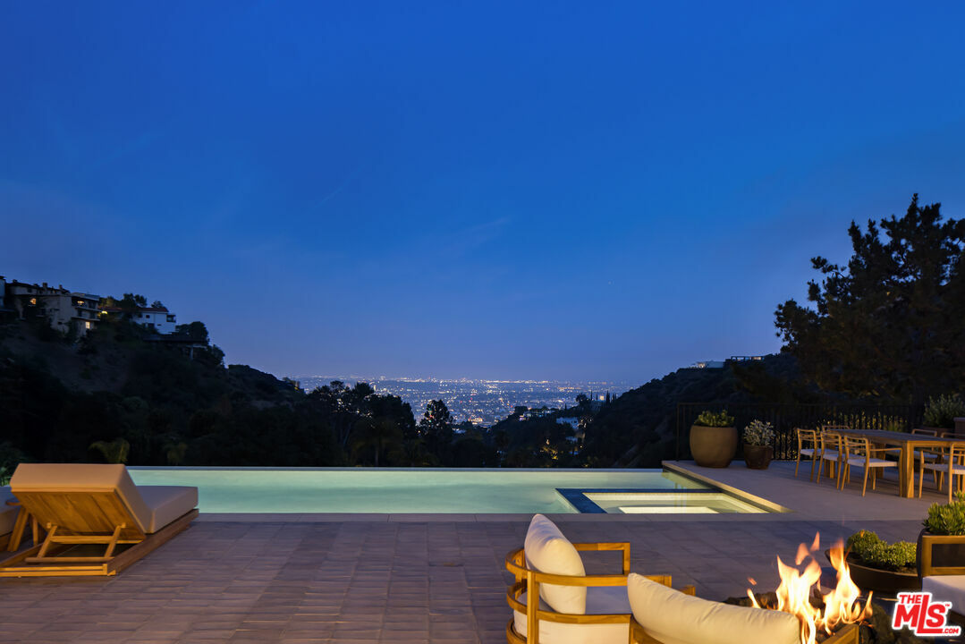 Property Photo: 1849 Rising Glen Rd CA 90069