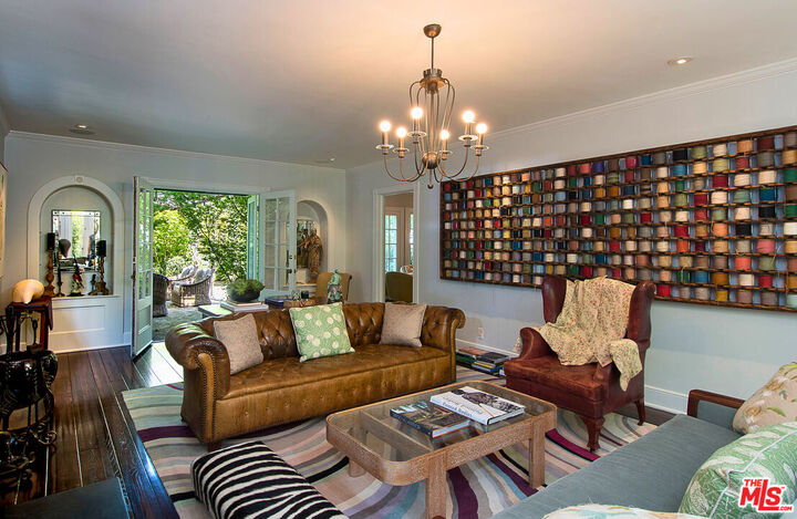 Property Photo:  369 23rd St  CA 90402