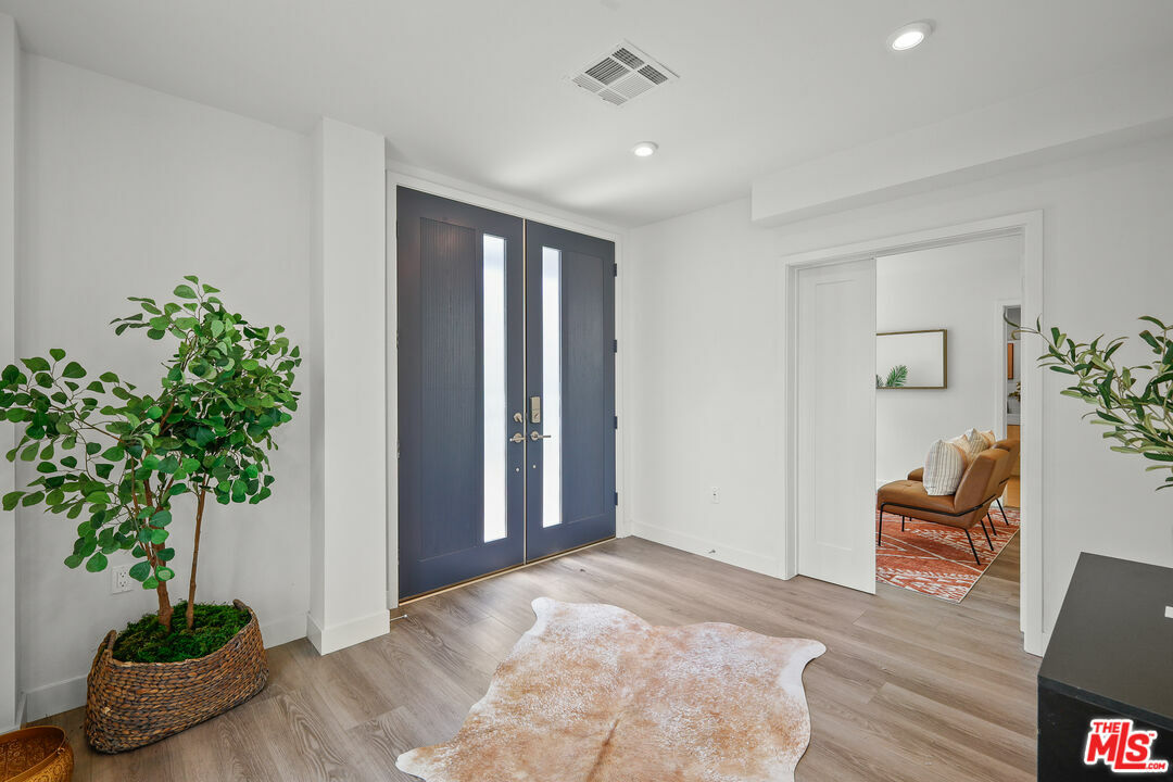 Property Photo:  1200 N Orange Grv  CA 90046 