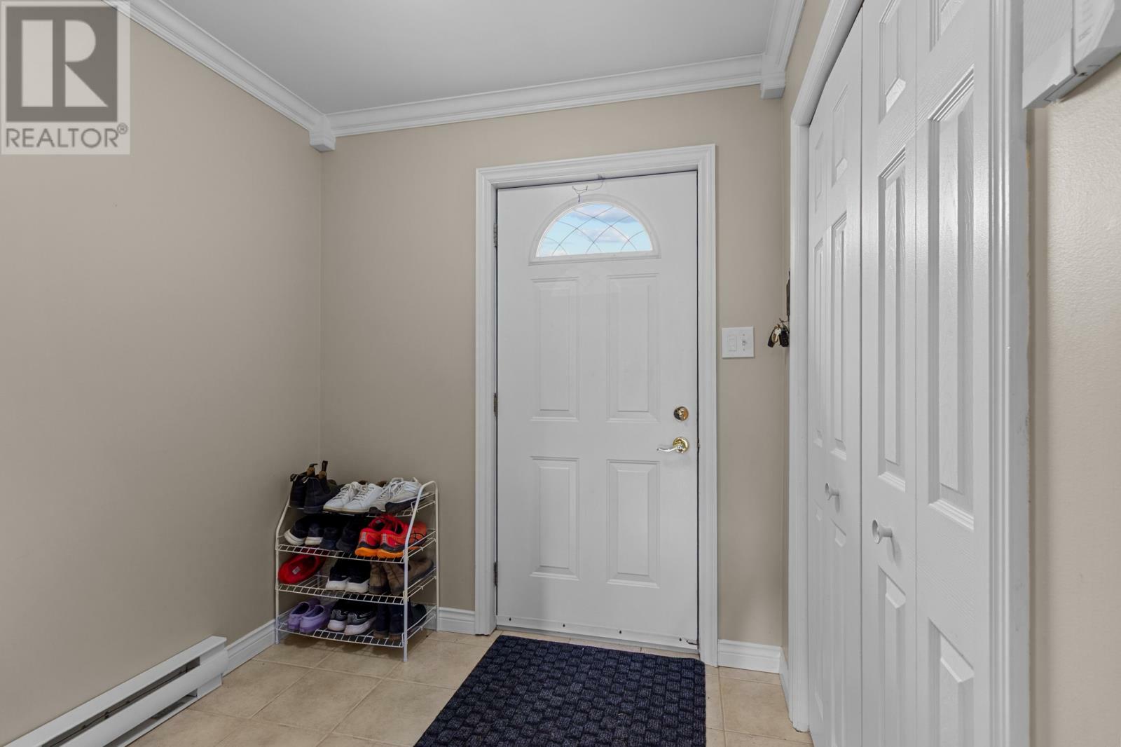 Photo de la propriété: 14 Harlequin Crescent NL A1N 5E4