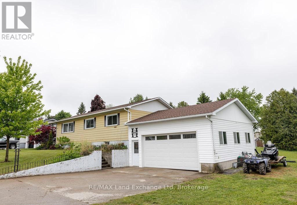 Property Photo: 463 Wolsley Street ON N0G 2H0