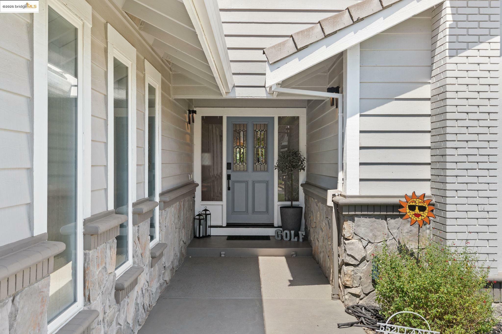 Property Photo: 5521 Lanai Ct CA 94505