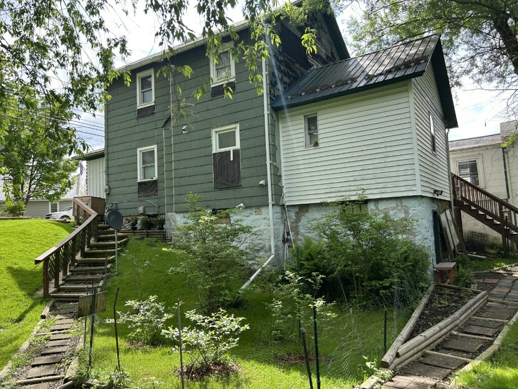 Property Photo: 745 W Spring Street PA 16354