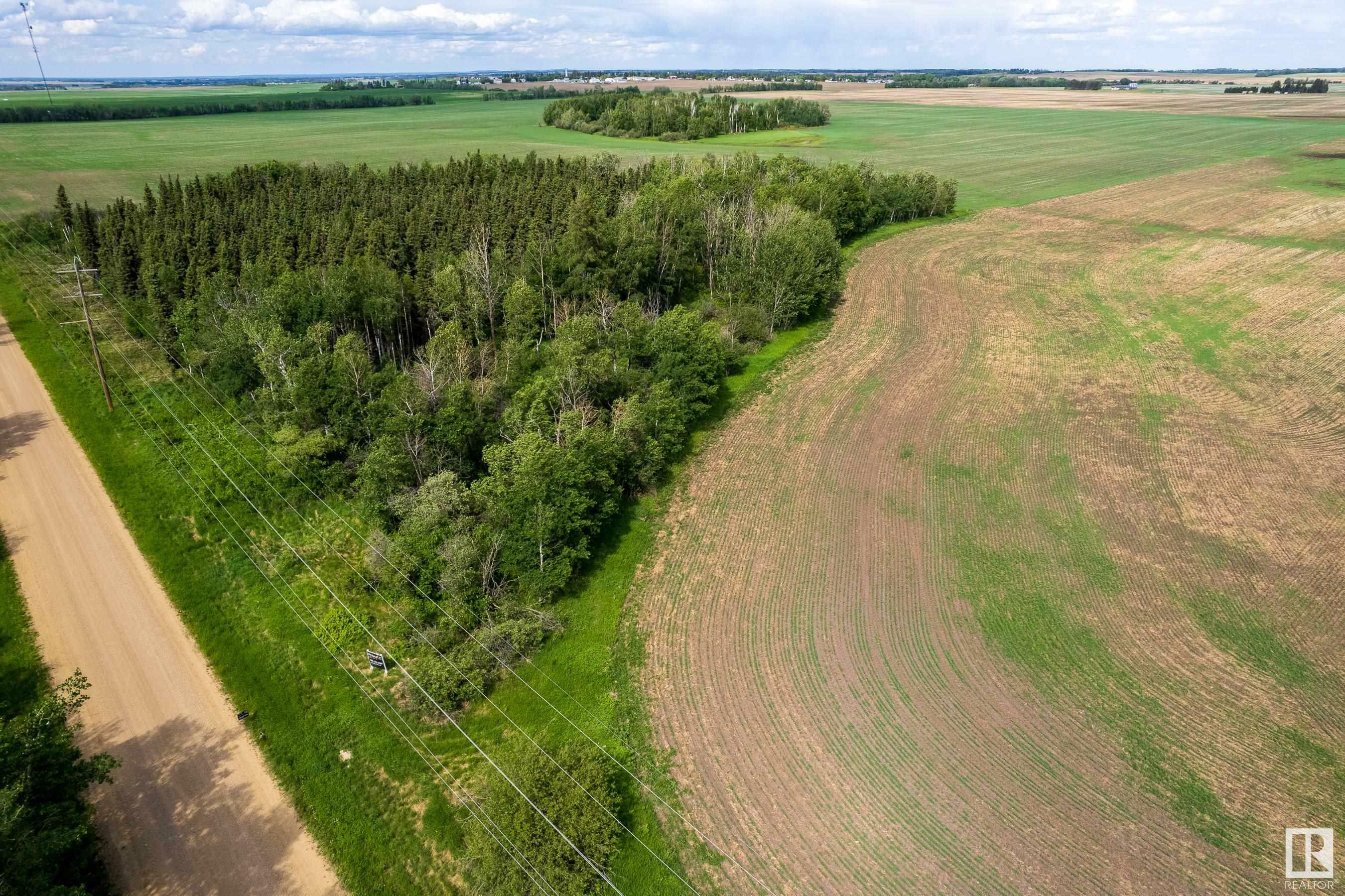 Property Photo:  RR 252 Twp 572  AB T0G 1L1 