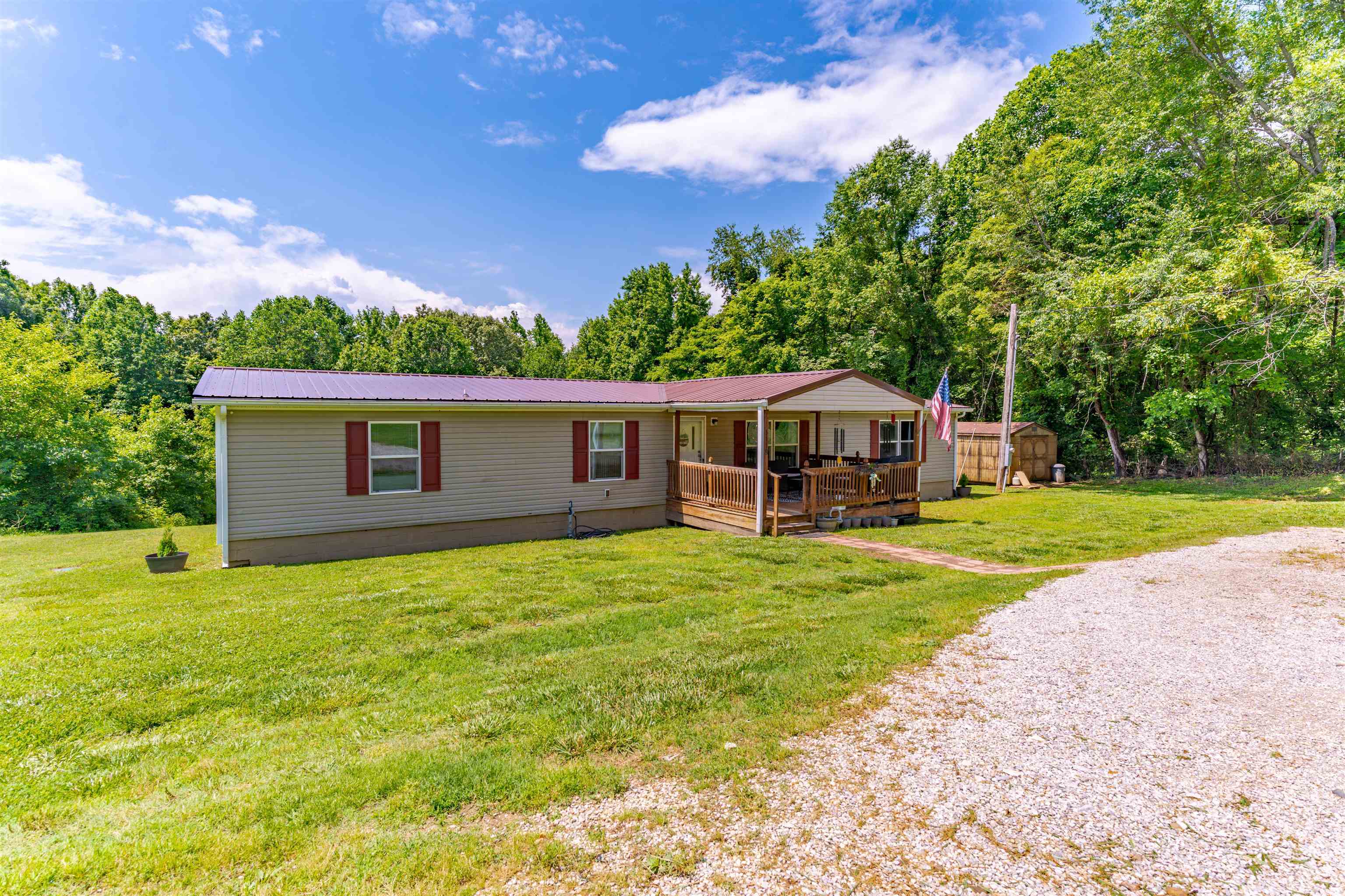 Property Photo: 1118 State Route 370 E KY 42455