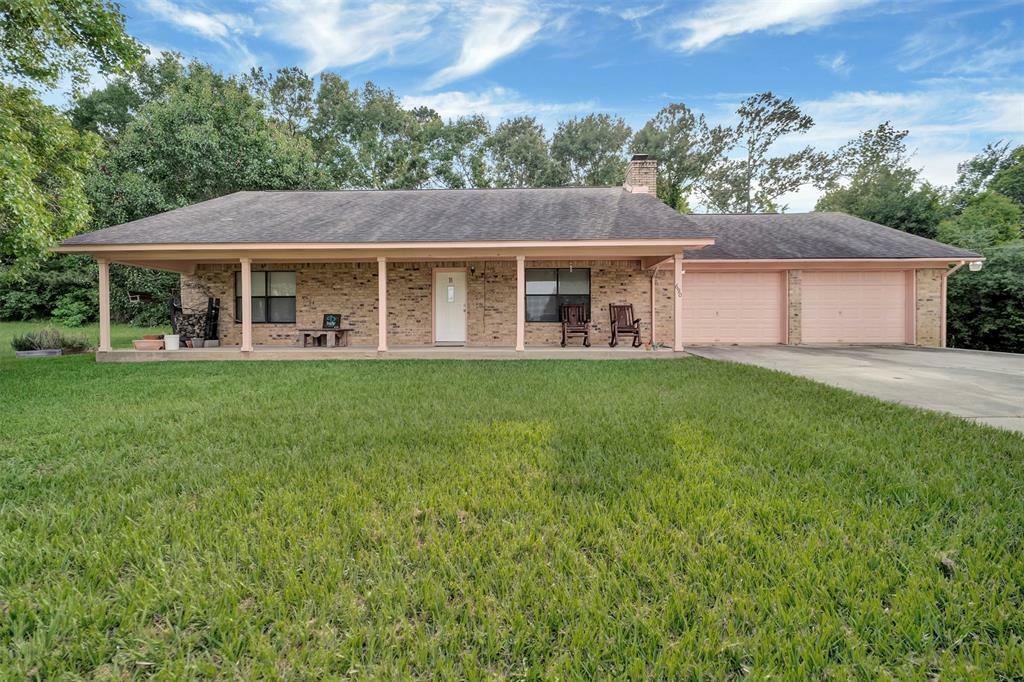 Property Photo: 690 Lakeview Drive Loop TX 77331