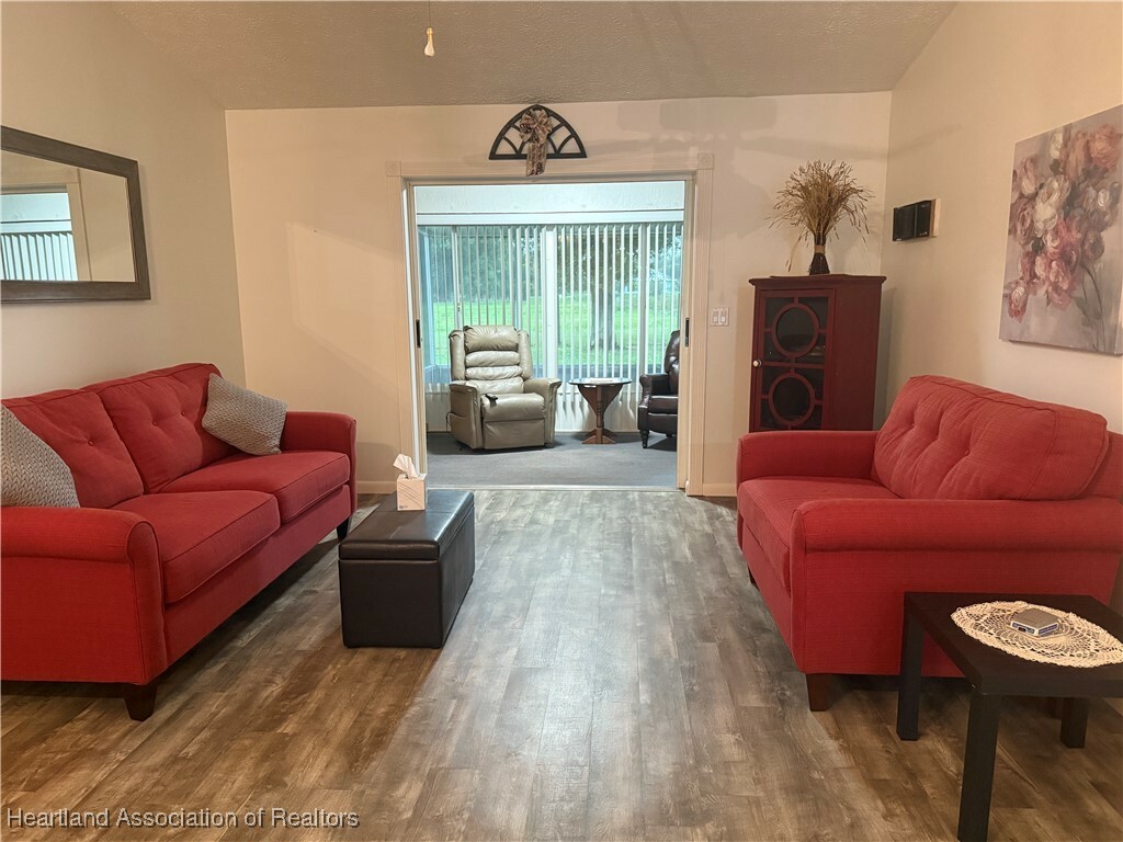 Property Photo: 126 Fairway Drive FL 33852