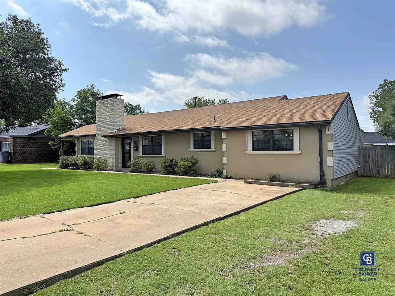 Property Photo: 1910 NW Dearborne Ave OK 73507