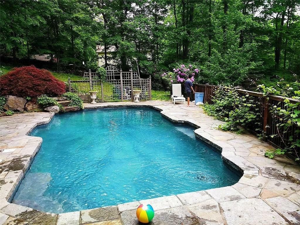 Property Photo: 194 Westchester Avenue NY 10576
