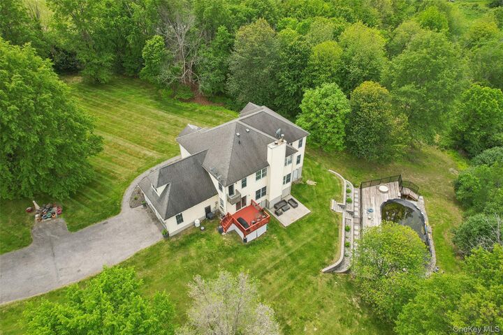 Property Photo:  20 Trudy Drive  NY 10916 