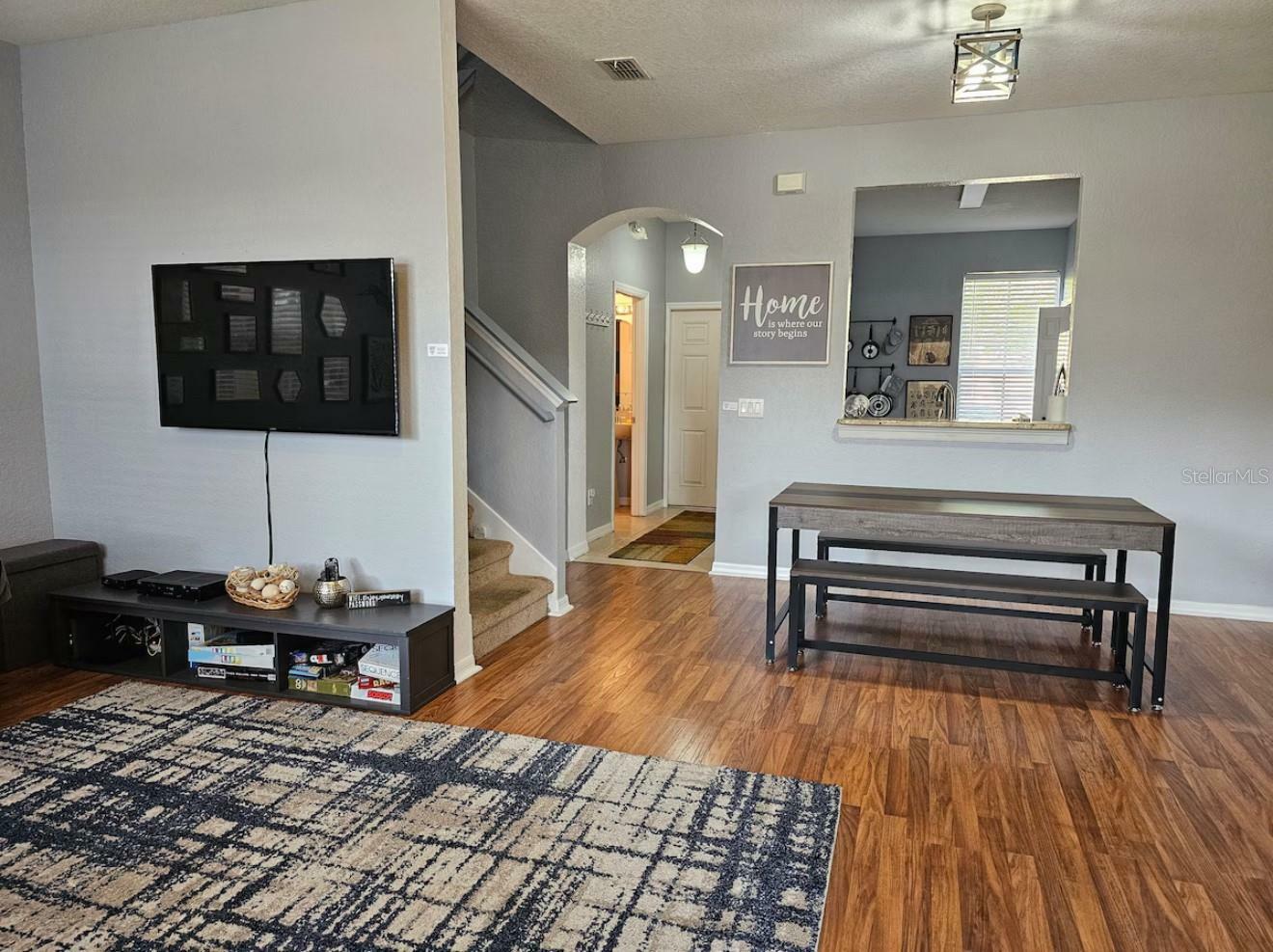 Property Photo: 1022 Calabria Avenue FL 33897