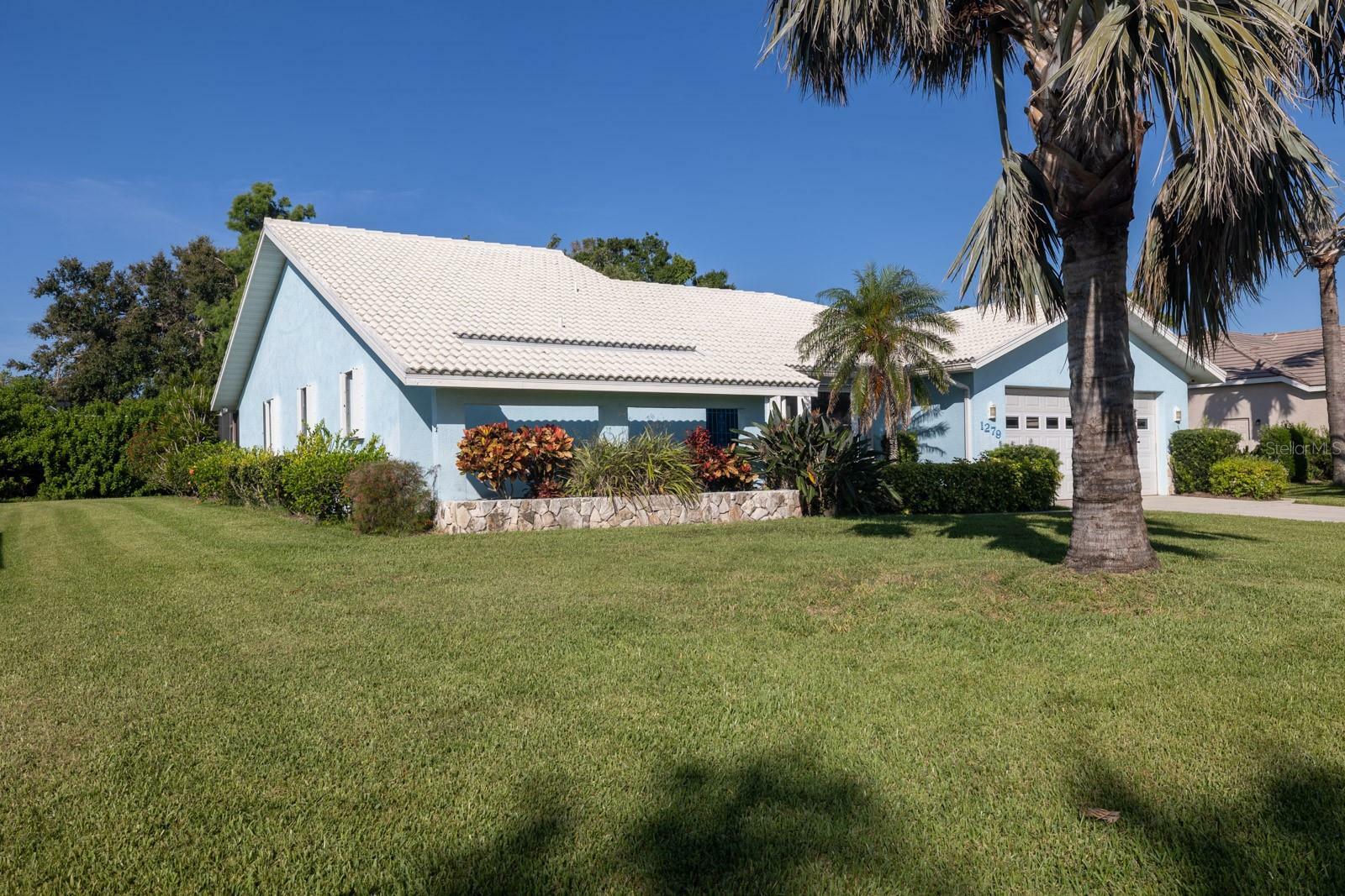 Property Photo: 1279 Vermeer Drive FL 34275
