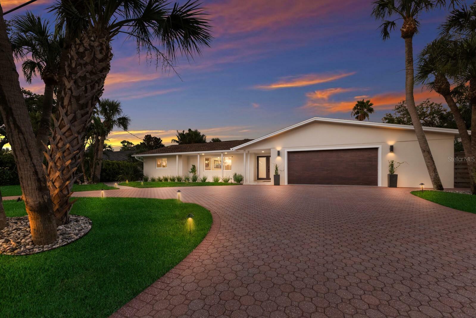 5581 Shadow Lawn Drive  Sarasota FL 34242 photo