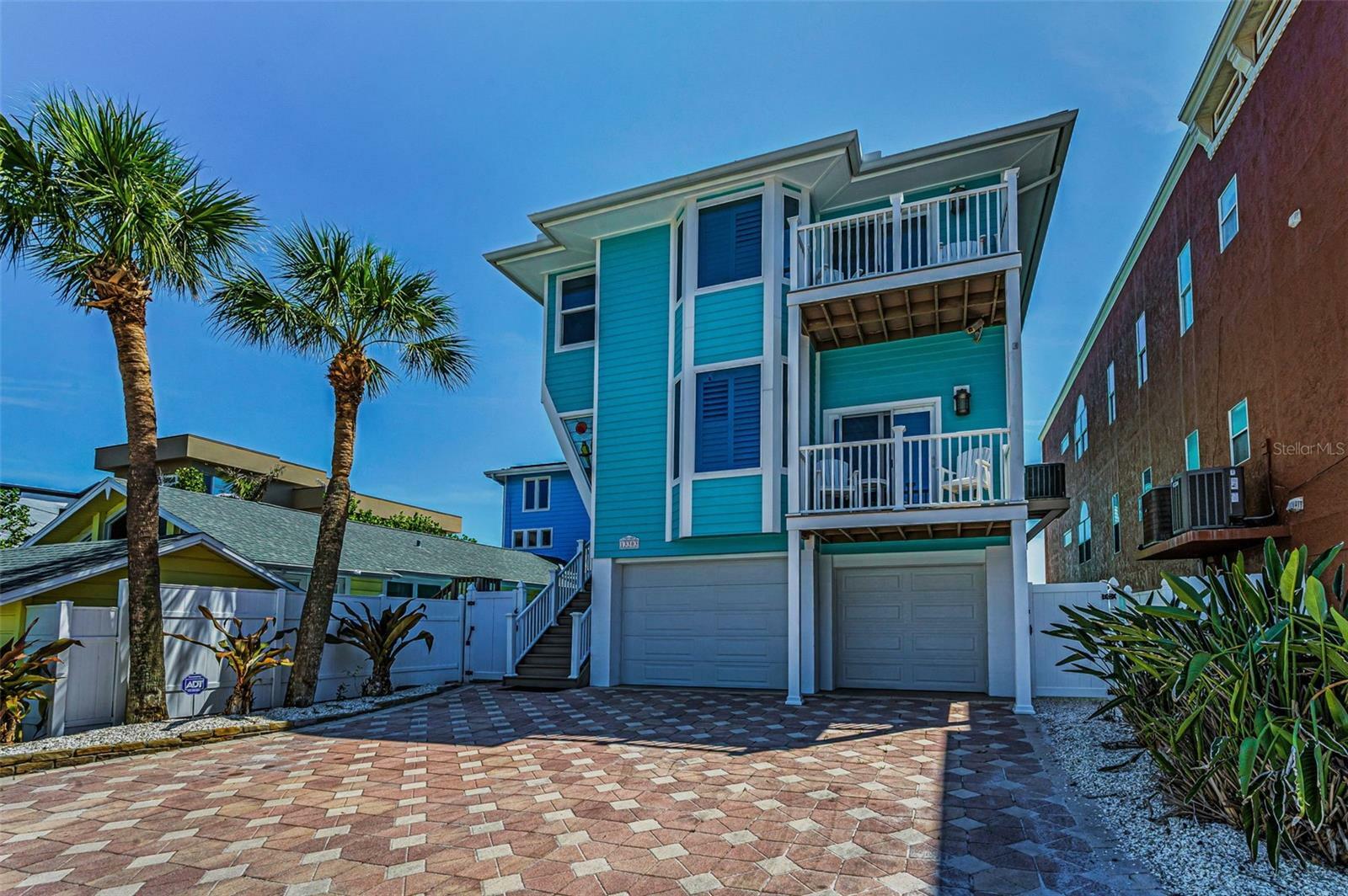 Property Photo: 13303 Gulf Lane FL 33708