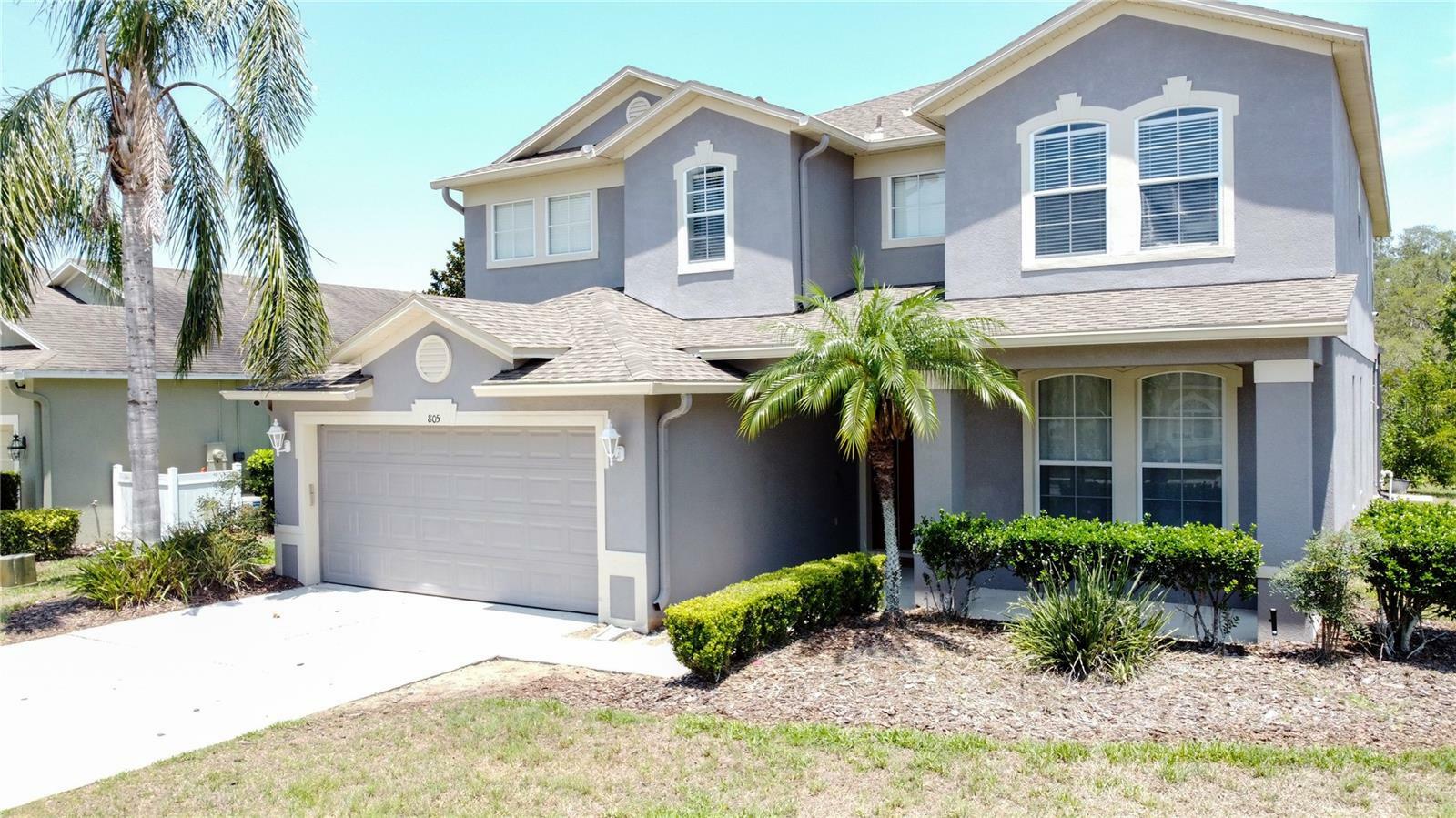 Property Photo: 805 Suffolk Place FL 33896