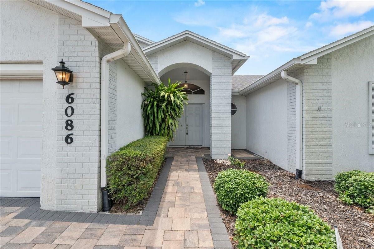 Property Photo: 6086 Swallow Drive FL 33809