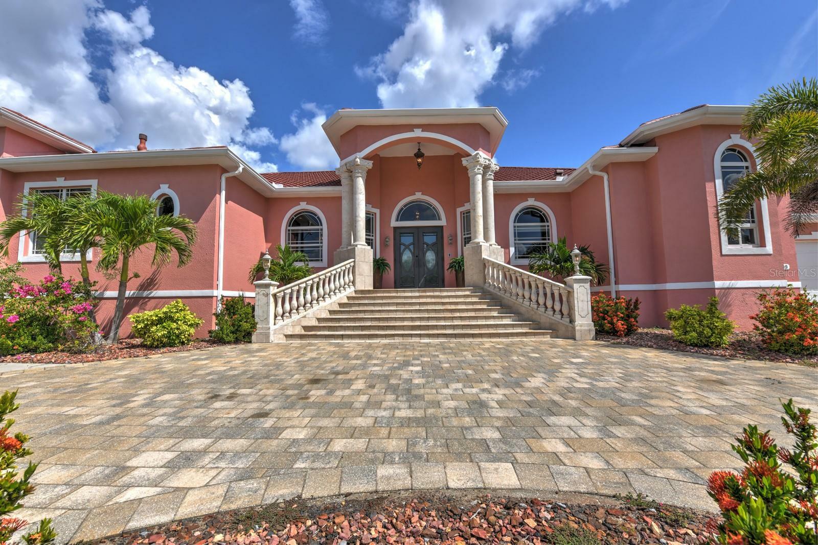 Property Photo: 4409 Crews Court FL 33952