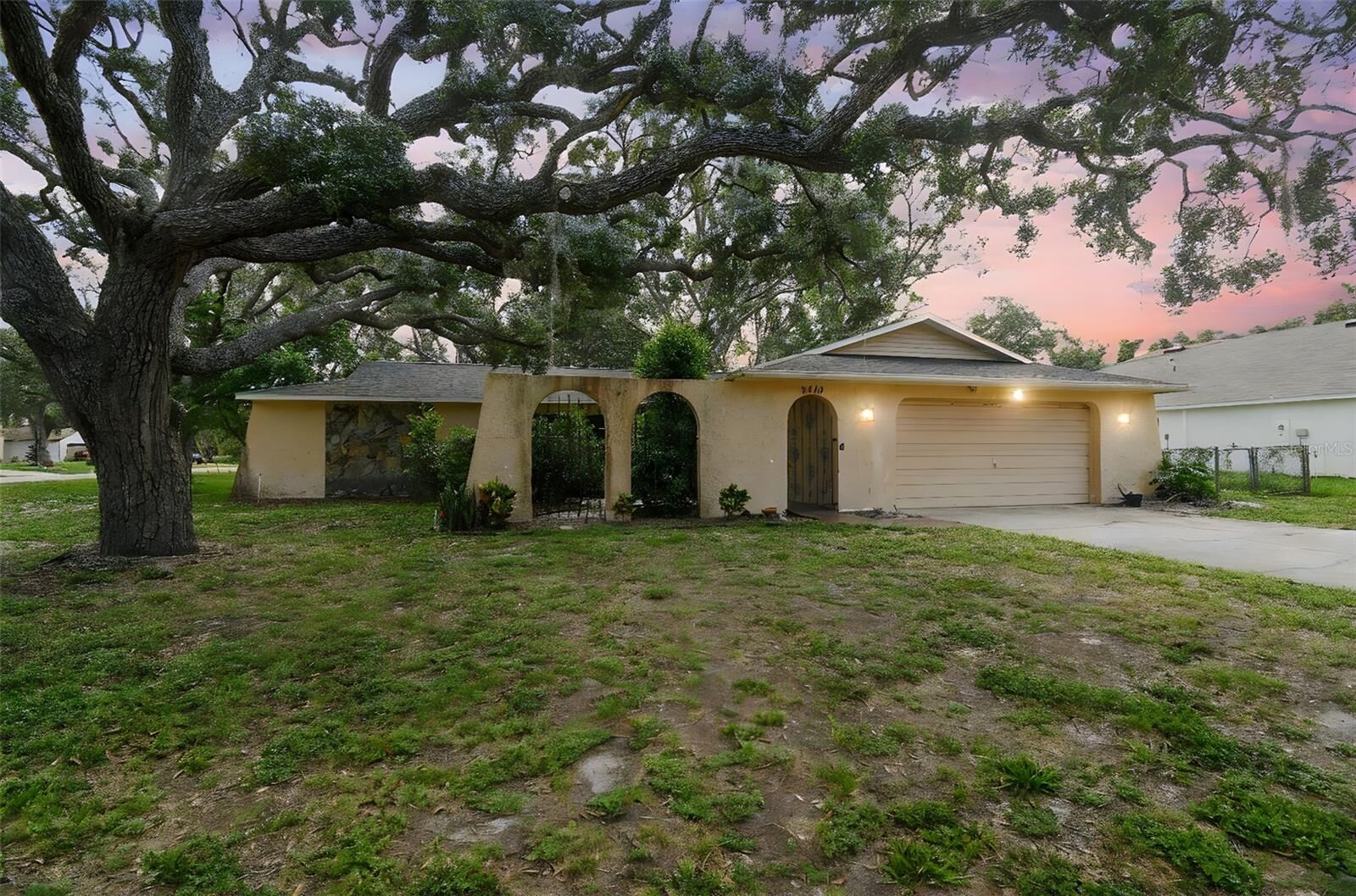 Property Photo:  2410 Covington Avenue  FL 34608 