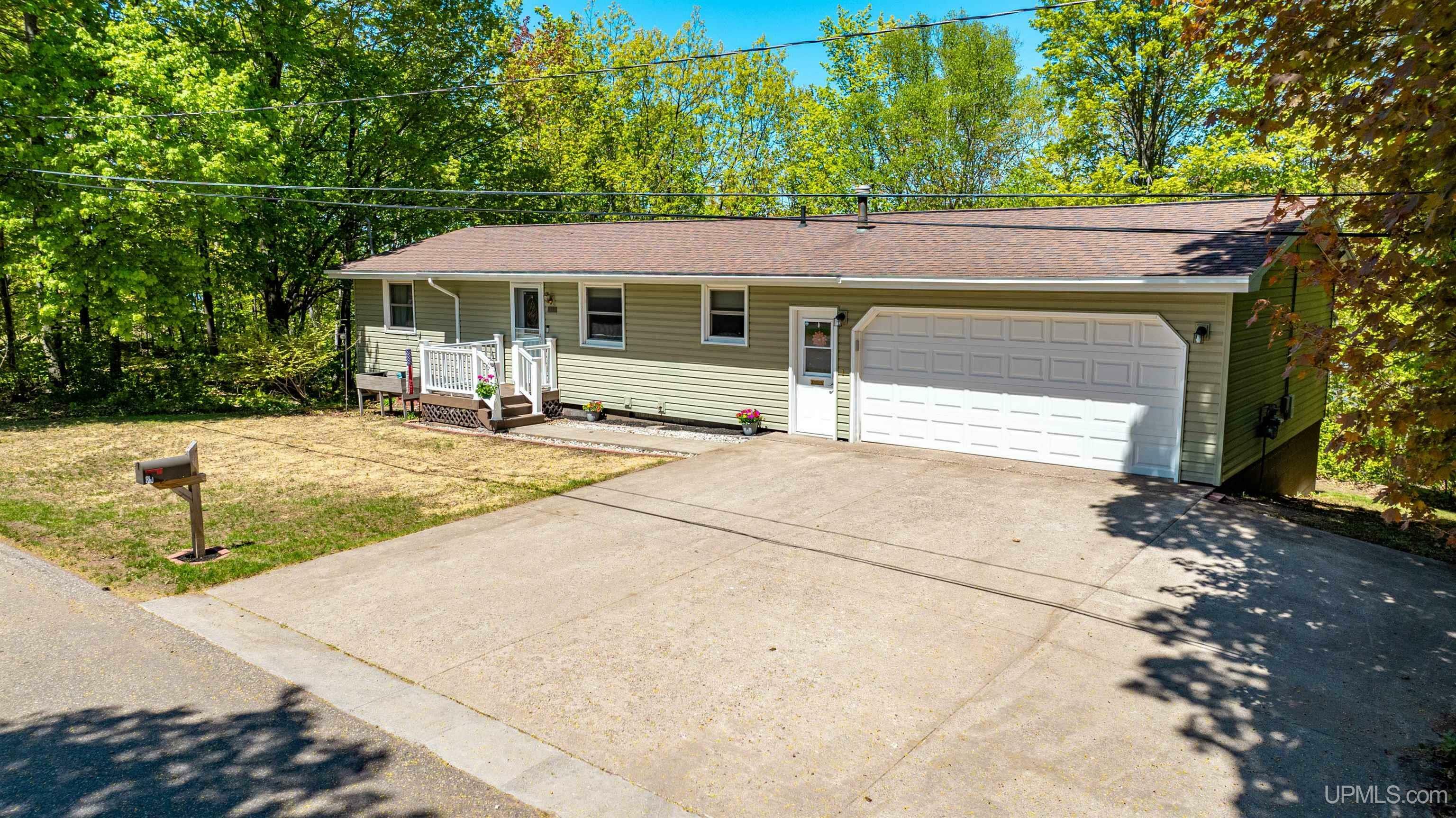 Property Photo: 810 W Douglass Avenue MI 49931