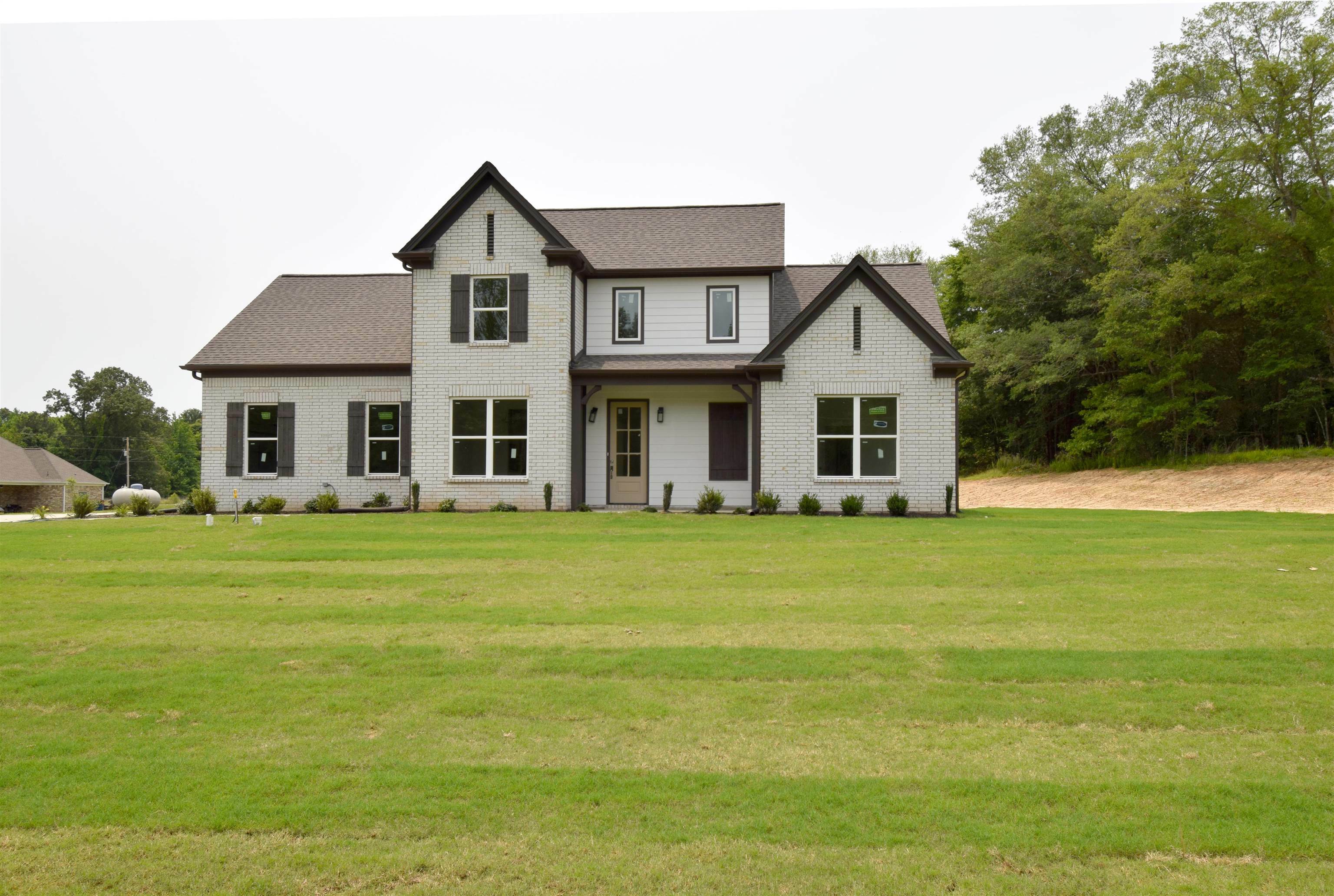 Property Photo: 390 Centerline Roper Loop MS 38611