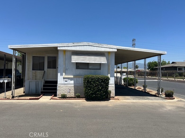 Property Photo: 2250 Chestnut Street 53 CA 92410