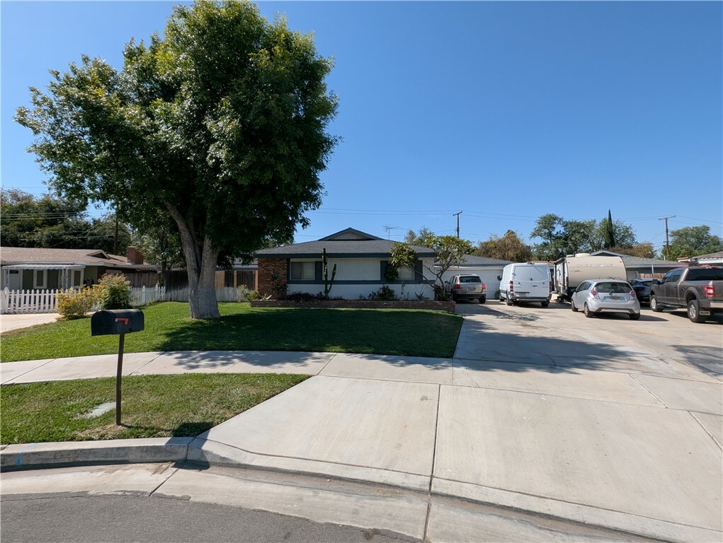 Property Photo: 8619 Raintree Avenue CA 92504