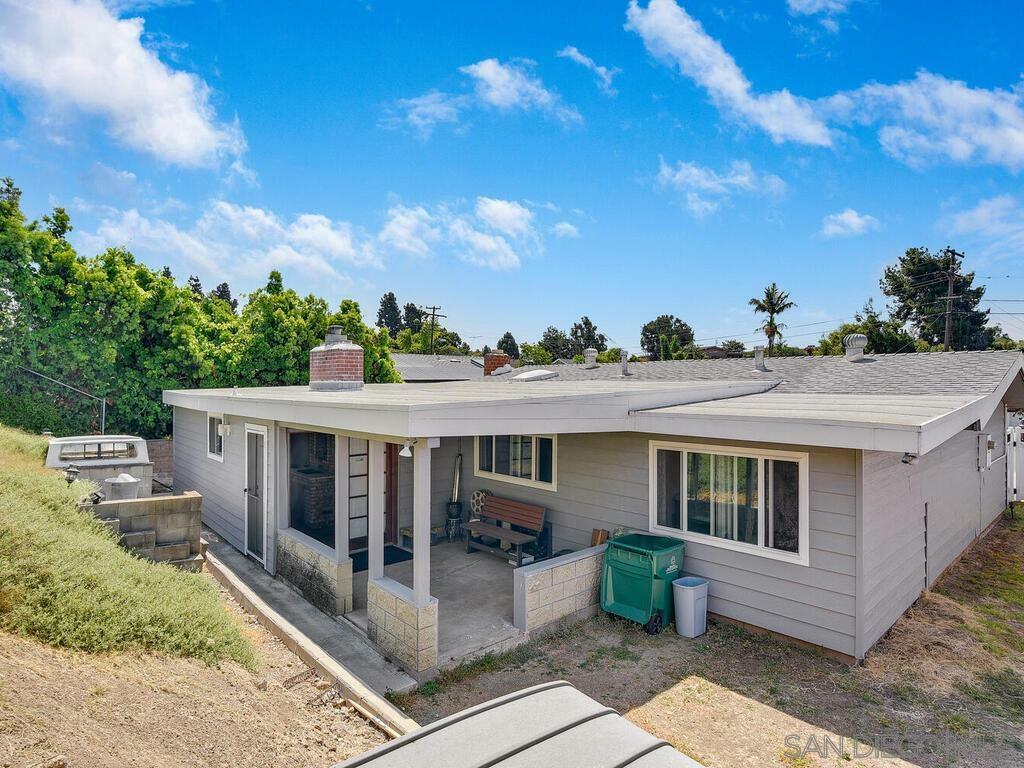 Property Photo: 9282 Overton Ave CA 92123