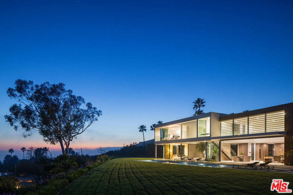 Property Photo: 5601 Kanan Dume Road CA 90265