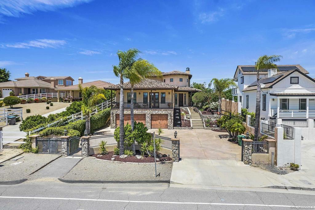 Property Photo:  42425 Ivy Street  CA 92562 