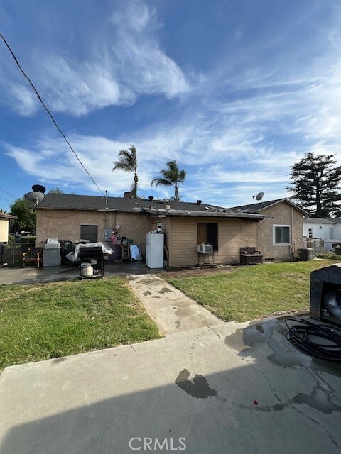Property Photo: 330 W Maitland Street CA 91762