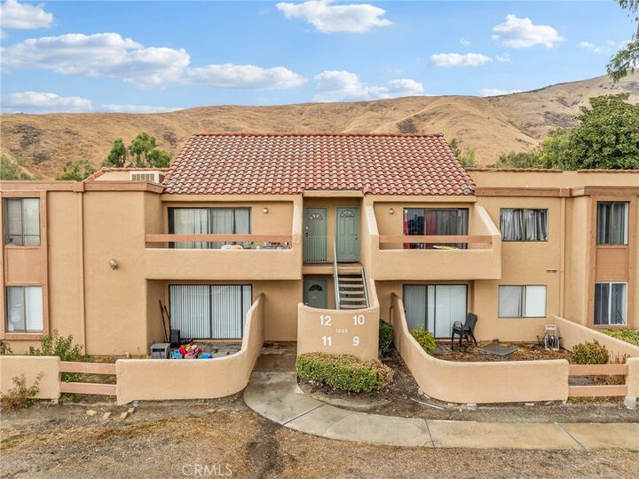 Property Photo:  1440 W Edgehill Road 10  CA 92405 