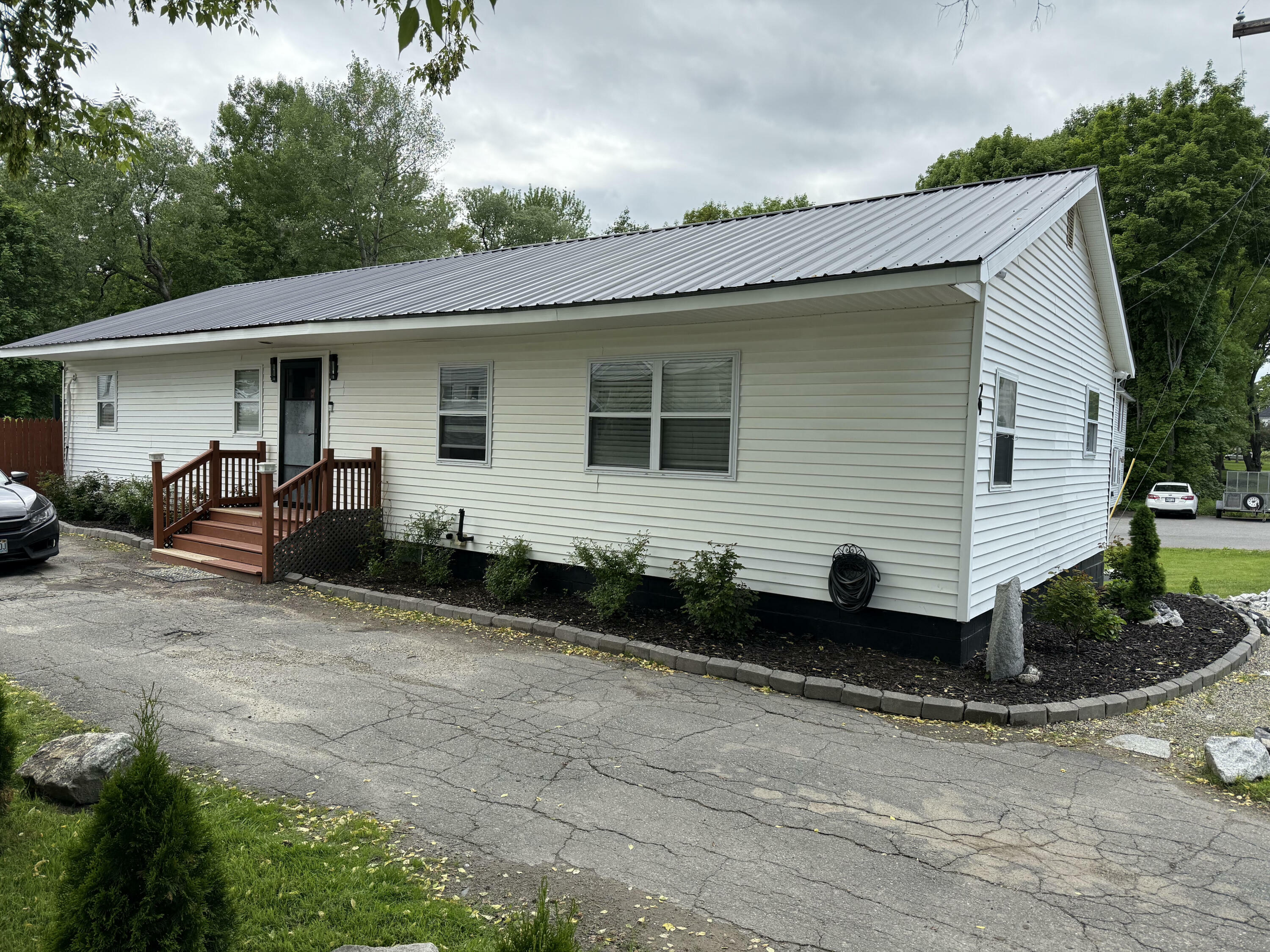 Property Photo: 29 Elm Street ME 04937