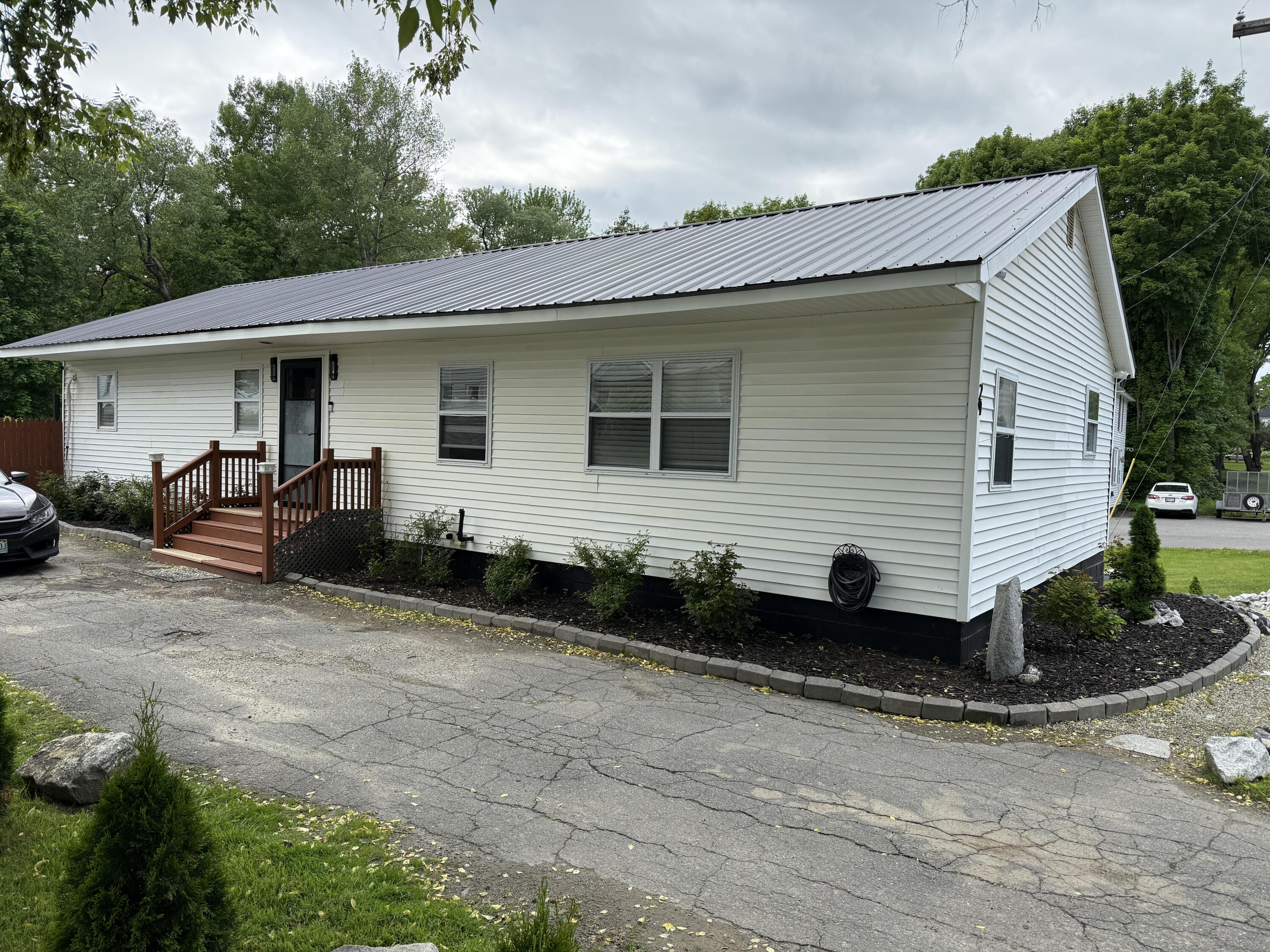 Property Photo: 29 Elm Street ME 04937