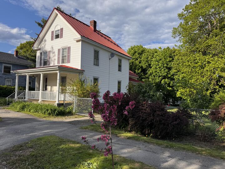 Property Photo:  21 Fern Street  ME 04401 